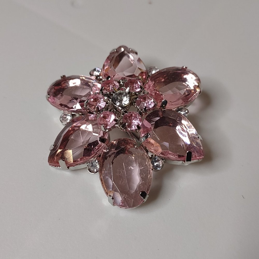 Pretty Pink Plastic And Metal Flower Brooch